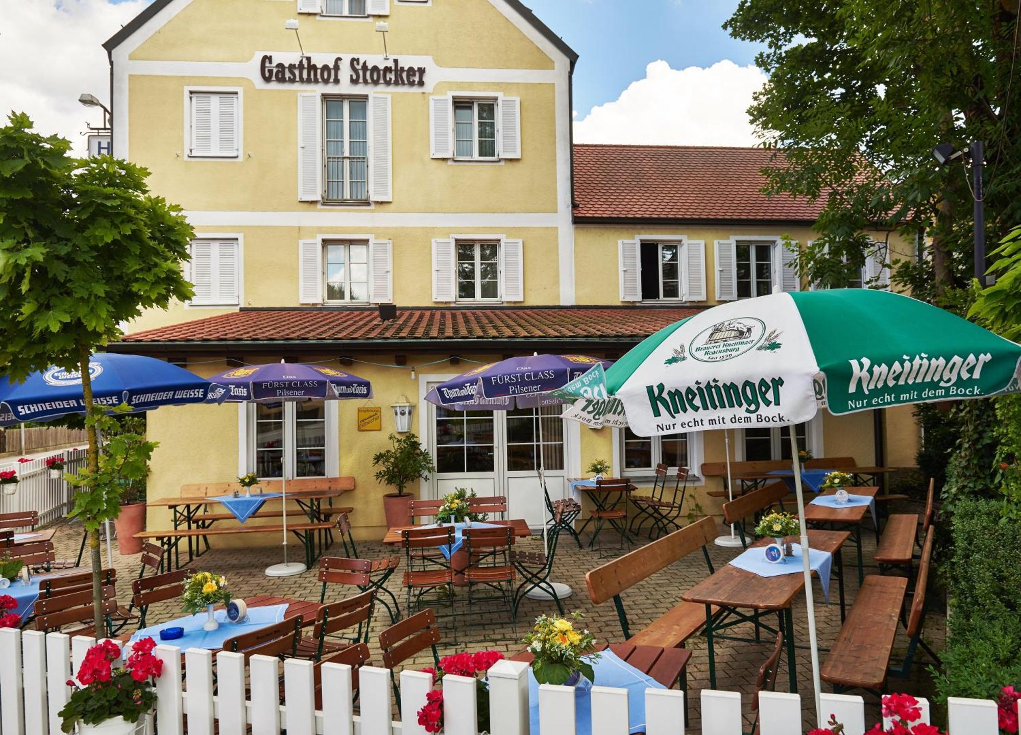 Hotel Gasthof Stocker Obertraubling Buitenkant foto