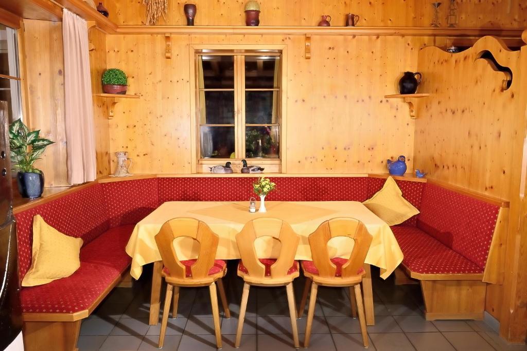 Hotel Gasthof Stocker Obertraubling Buitenkant foto